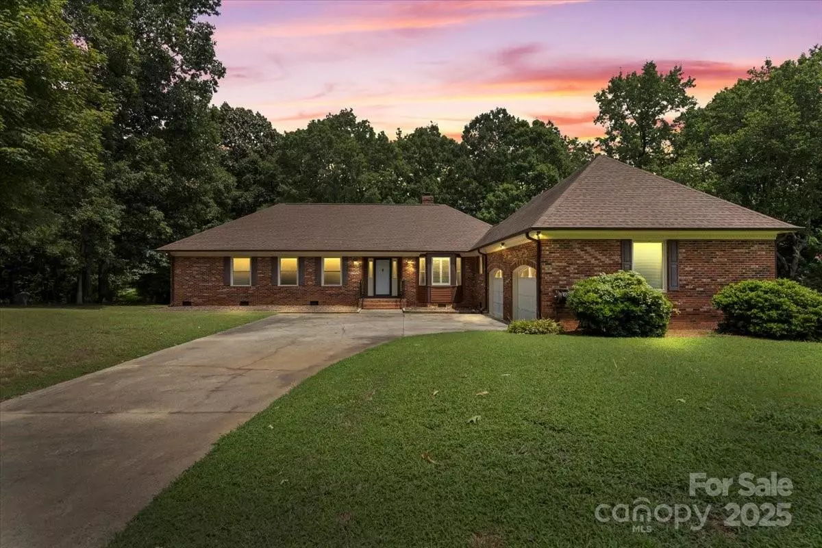 Monroe, NC 28110,2502 Knights CT