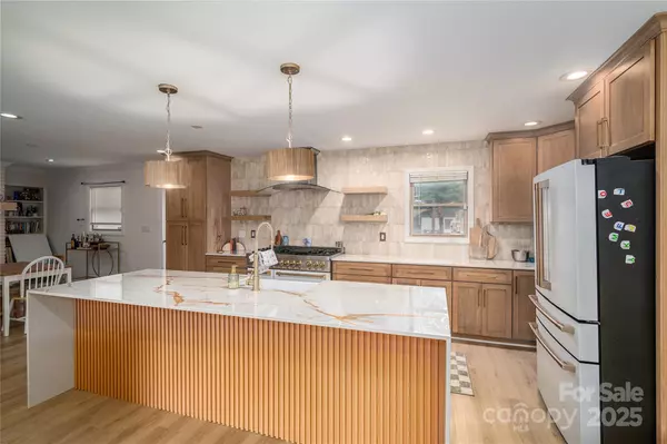 Charlotte, NC 28216,3116 Sunset RD