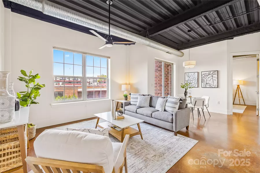 2338 Yadkin AVE #205, Charlotte, NC 28205