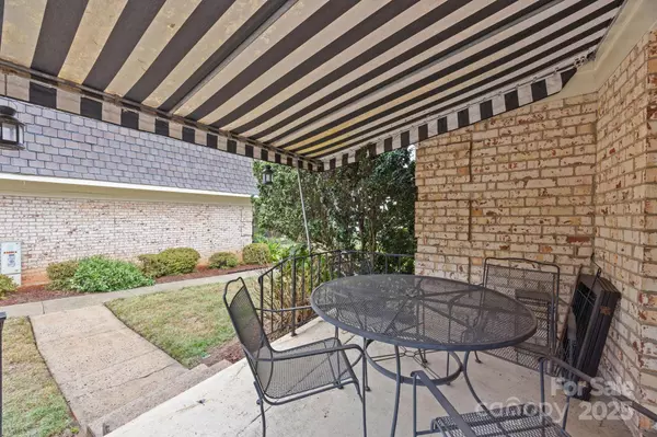 Charlotte, NC 28211,1700 Roxborough RD #A