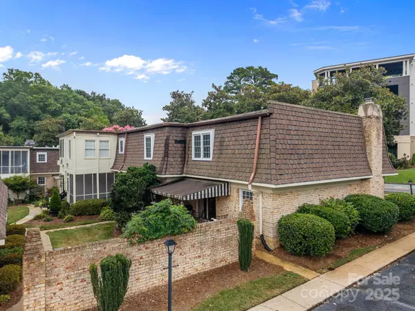 Charlotte, NC 28211,1700 Roxborough RD #A