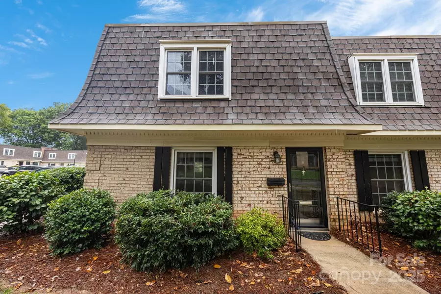 1700 Roxborough RD #A, Charlotte, NC 28211