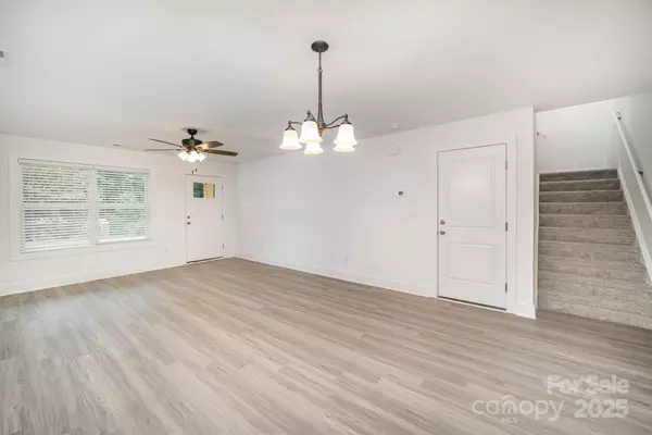 Kannapolis, NC 28083,309 B Oakdale AVE