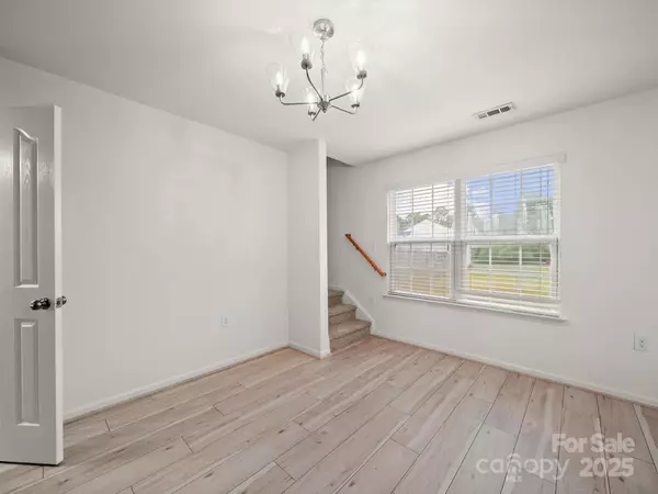 Gastonia, NC 28054,925 Cassidy DR