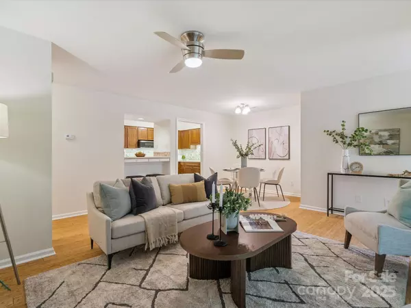 Charlotte, NC 28211,1051 Churchill Downs CT #A