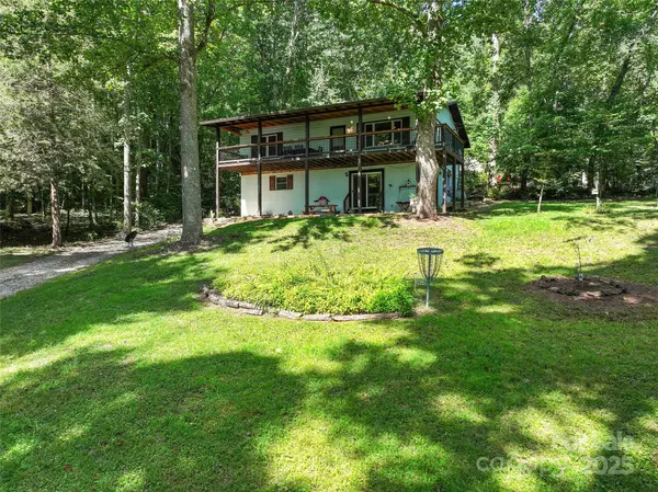 Franklin, NC 28734,290 Turkey Pen RD