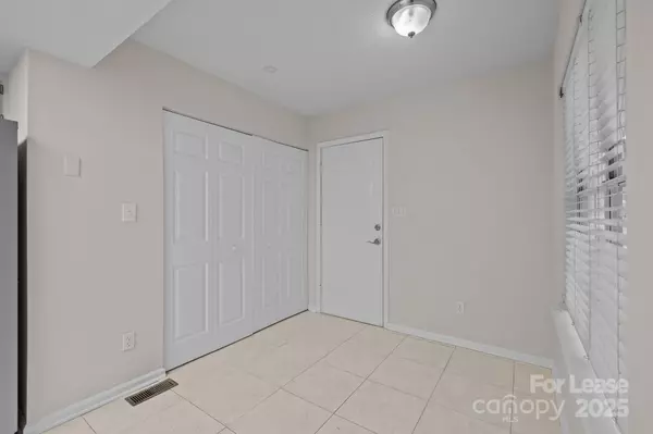 Charlotte, NC 28277,9024 Saint Thomas LN