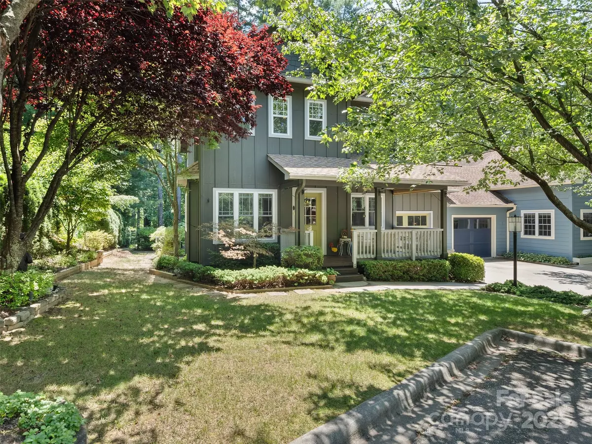 Waynesville, NC 28786,17 Sapling LN