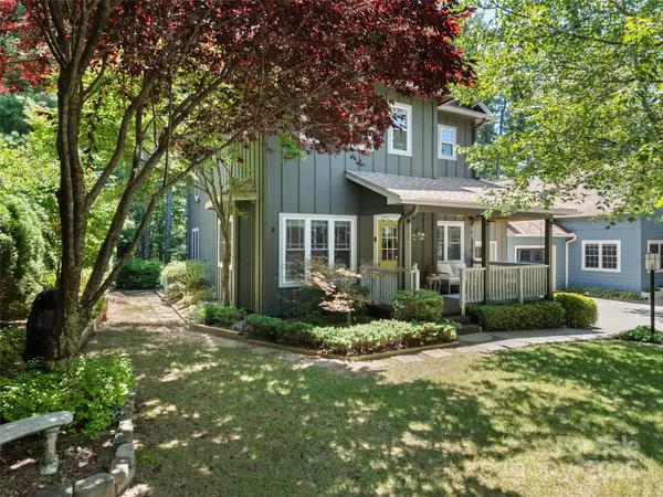 Waynesville, NC 28786,17 Sapling LN