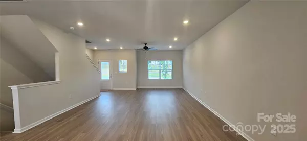 Gastonia, NC 28052,1982 W Davidson AVE