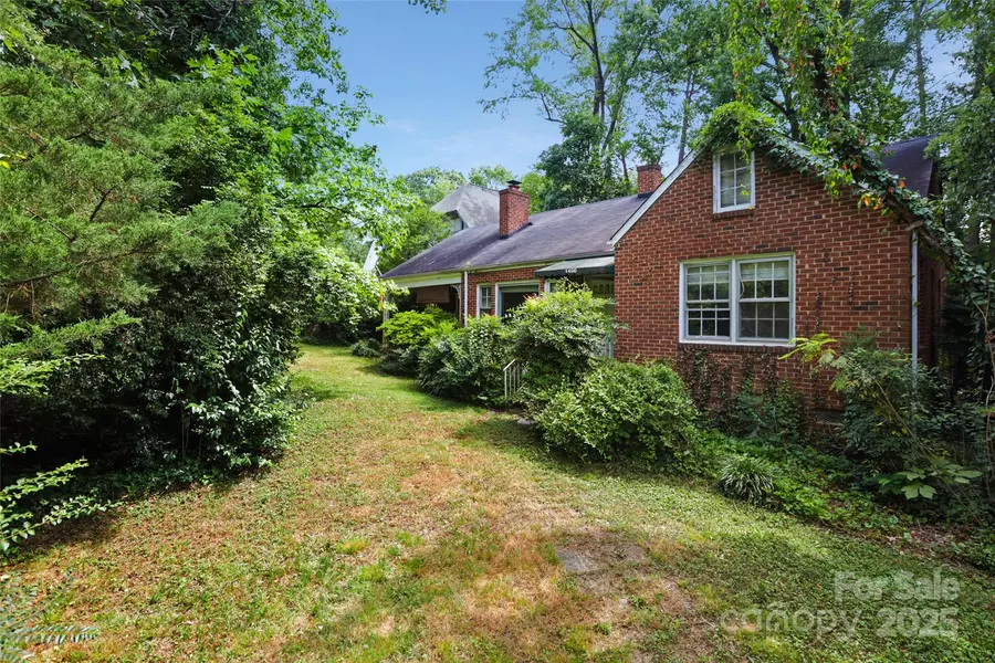 1400 Briar Creek RD, Charlotte, NC 28205