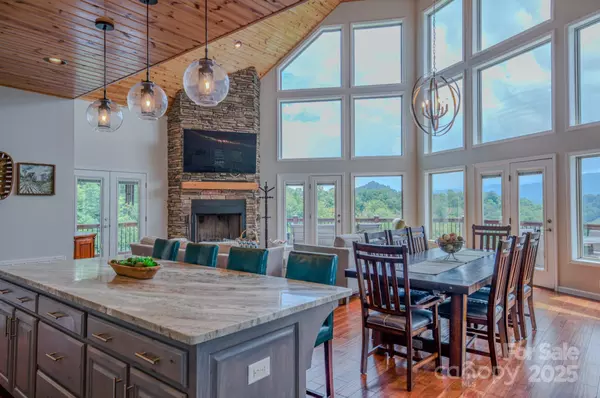 Burnsville, NC 28714,27 Country Beech LN