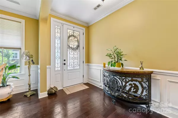 Charlotte, NC 28278,16402 Doves Canyon LN