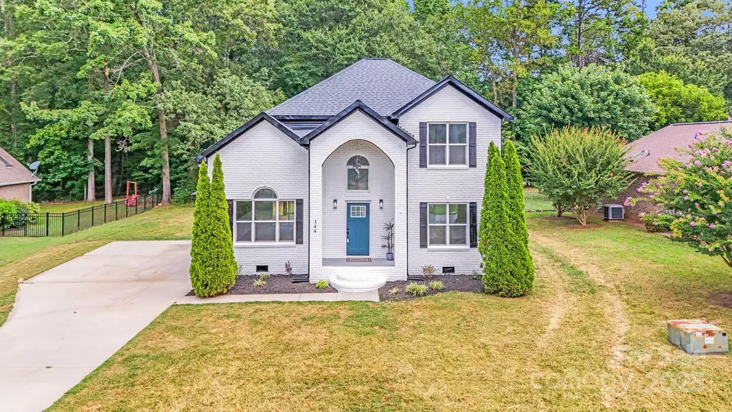 144 Walking Horse RUN, Stanley, NC 28164