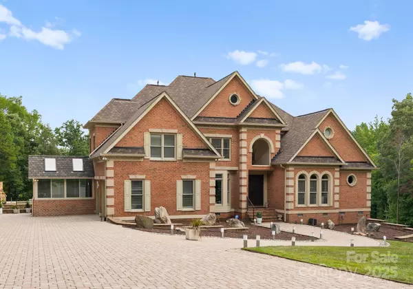 Charlotte, NC 28270,2723 Providence Pine LN