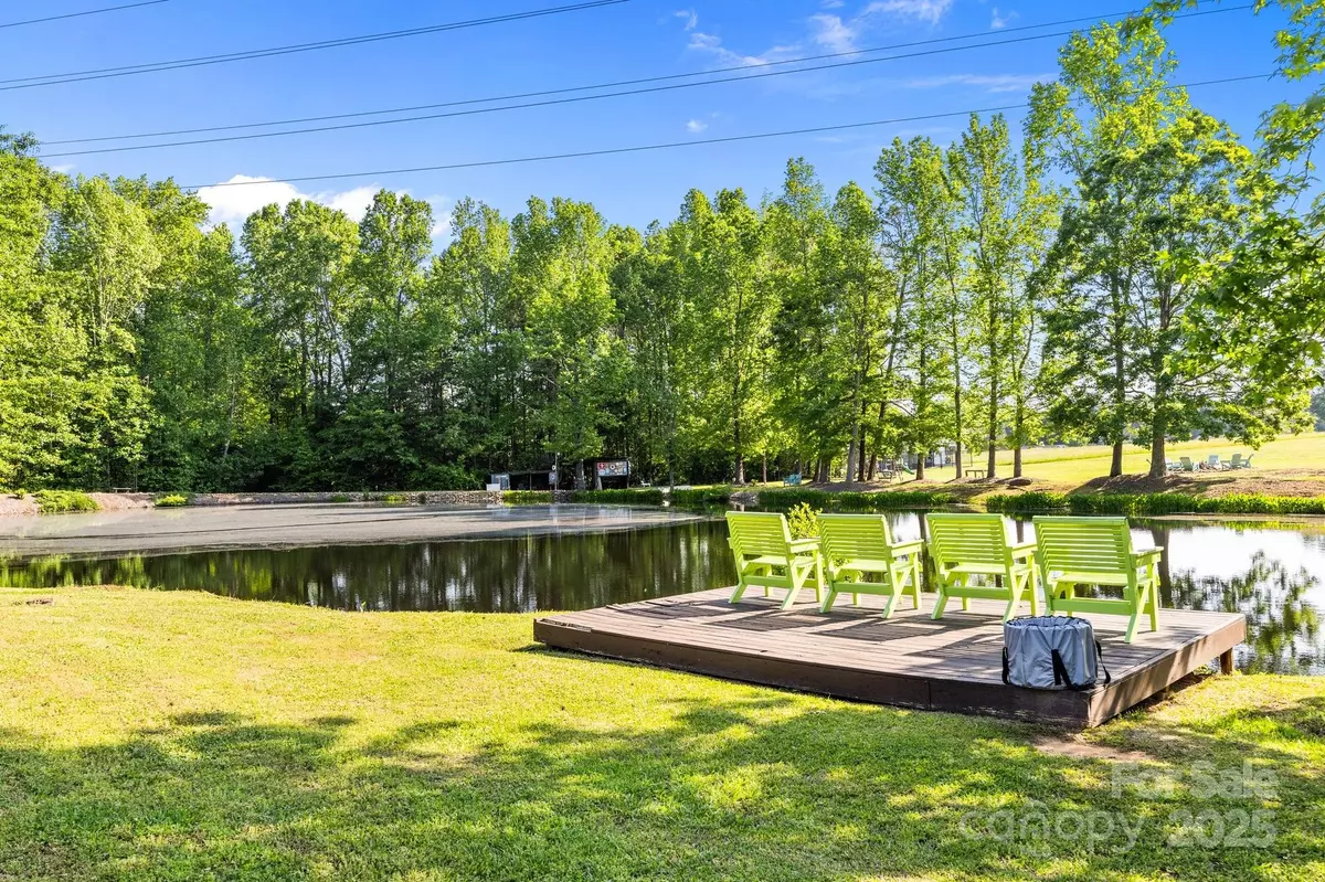 Gaffney, SC 29341,1844 Twin Bridge RD