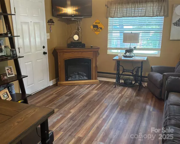 Maggie Valley, NC 28751,1555 Soco RD ##12