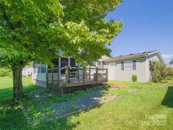Hendersonville, NC 28739,448 Riverwind DR