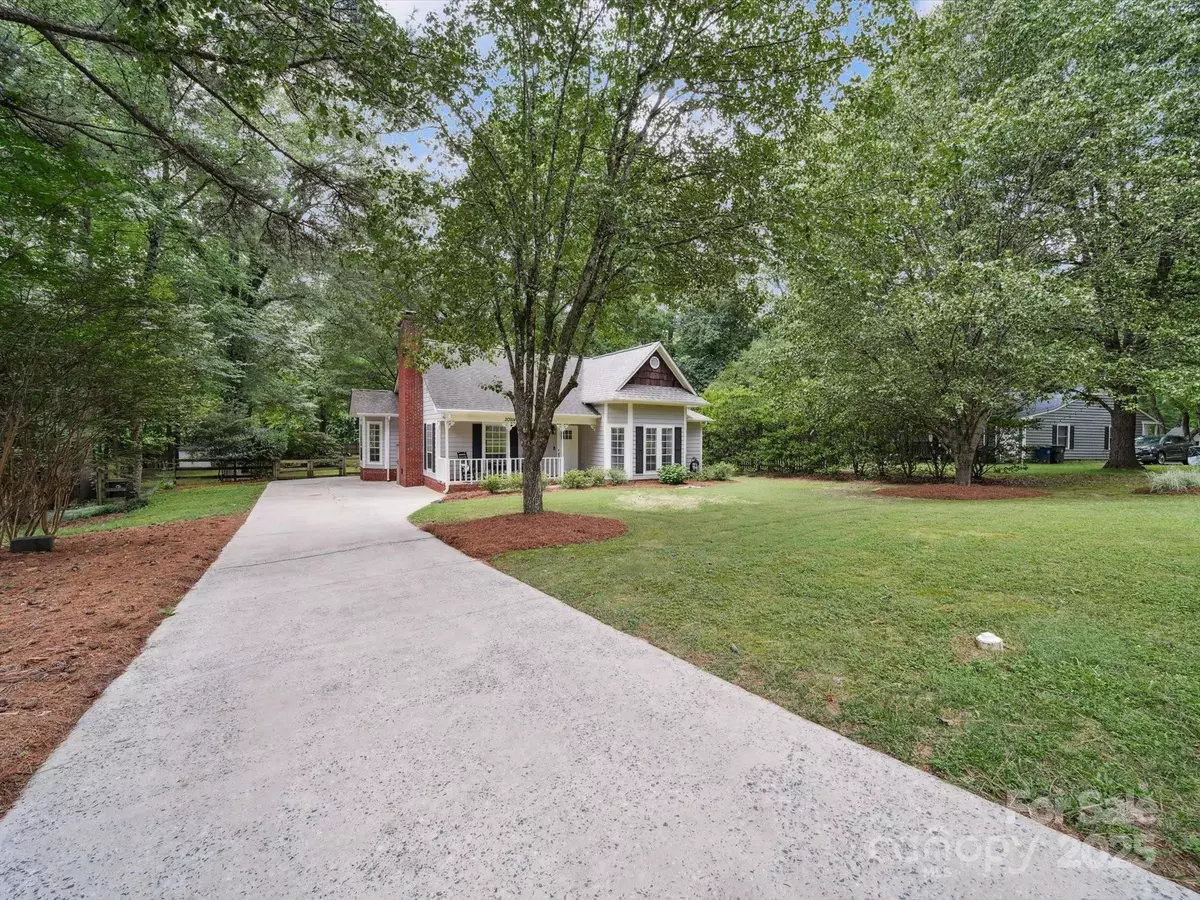 Cornelius, NC 28031,20914 Pine Ridge DR