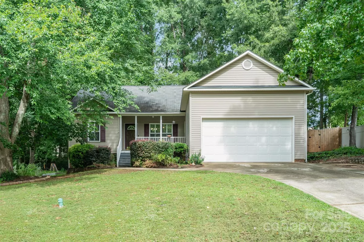 York, SC 29745,123 Scotch Pine DR