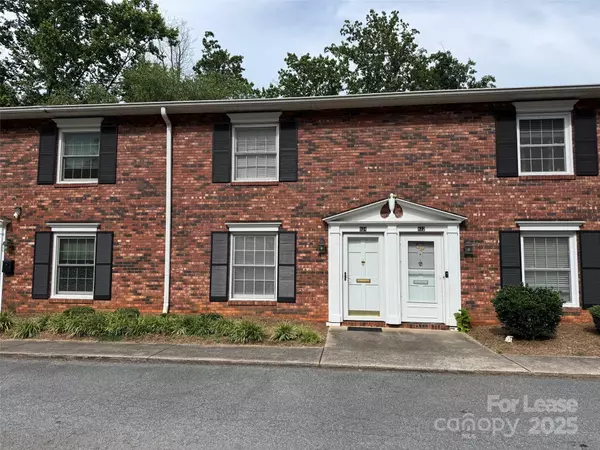 824 6th ST NW, Hickory, NC 28601