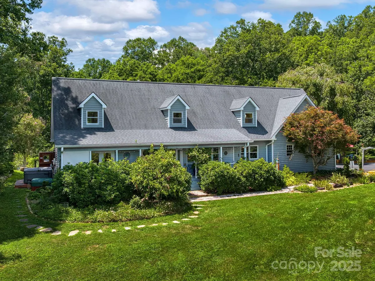 Weaverville, NC 28787,1700 New Stock RD