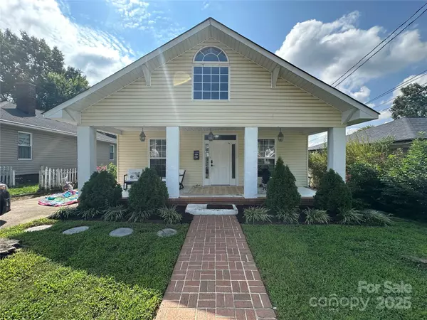 47 Douglas AVE NW, Concord, NC 28025