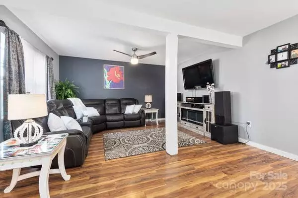 Hendersonville, NC 28792,67 Twin Elm Knoll