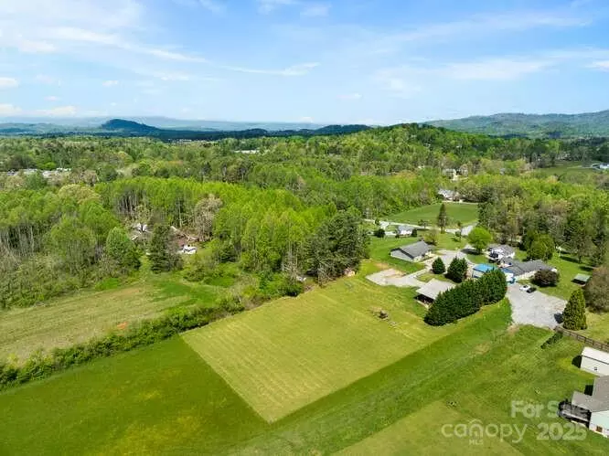 Hendersonville, NC 28792,67 Twin Elm Knoll