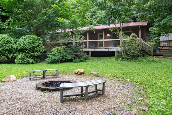 Horse Shoe, NC 28742,97 Carolina Hills DR
