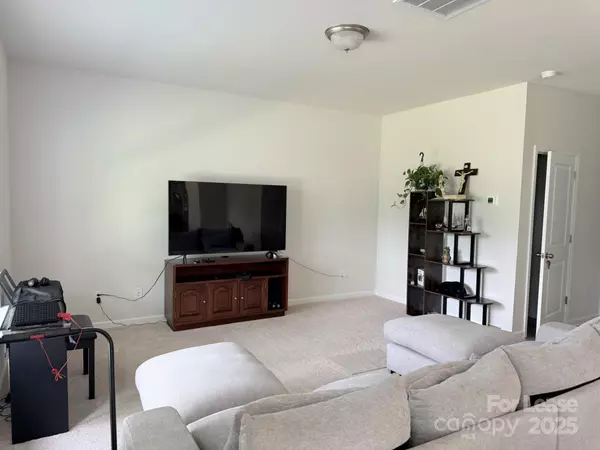 Charlotte, NC 28212,6135 Moonview CT
