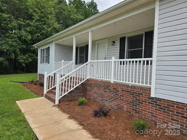 Albemarle, NC 28001,36048 Palestine RD