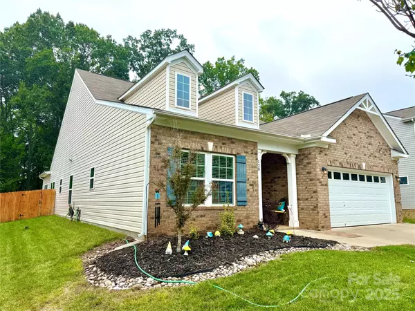 128 Paradise Hills CIR, Mooresville, NC 28115