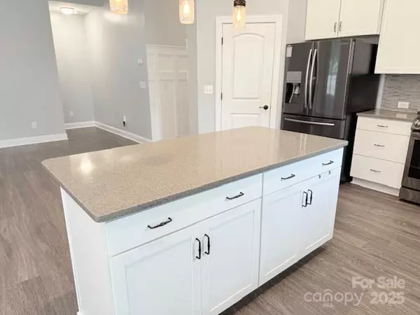 Mooresville, NC 28115,128 Paradise Hills CIR