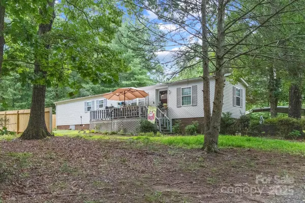 1446 Bridlewood LN, Morganton, NC 28655