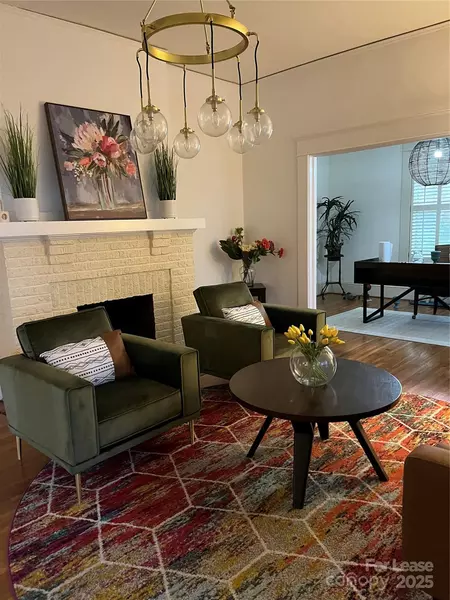 2615 Sharon RD, Charlotte, NC 28211