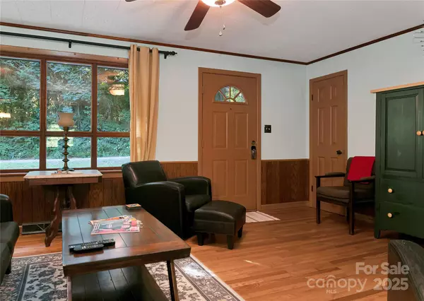 Brevard, NC 28712,176 Lake Sega RD