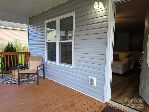 Mars Hill, NC 28754,48 Patriot PL #37