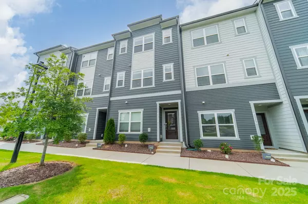 Charlotte, NC 28205,2025 Evolve WAY #38