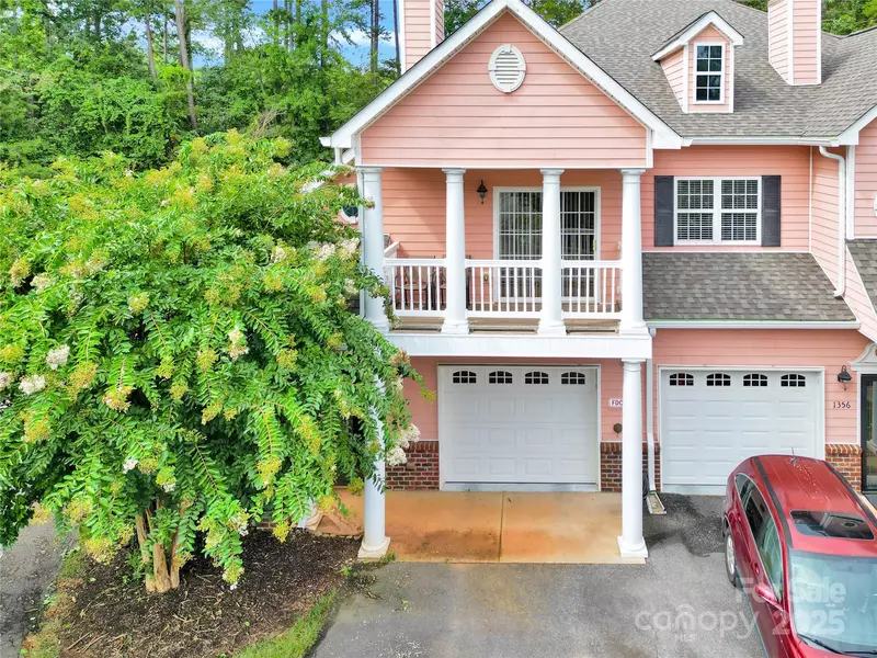 1358 21st AVE NE, Hickory, NC 28601