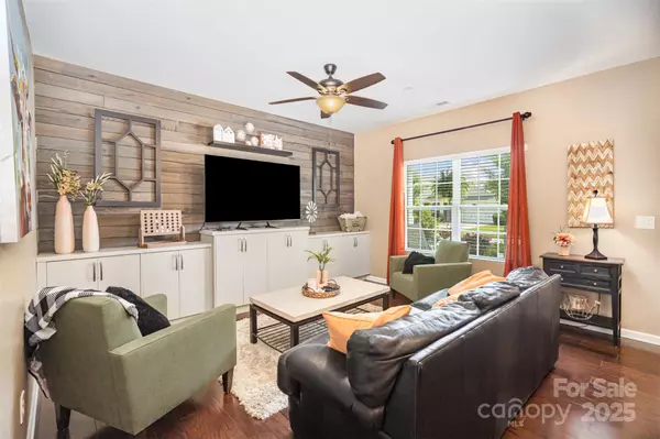 Mooresville, NC 28115,142 Willow Valley DR