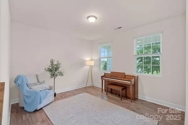 Charlotte, NC 28269,8628 Addingham DR