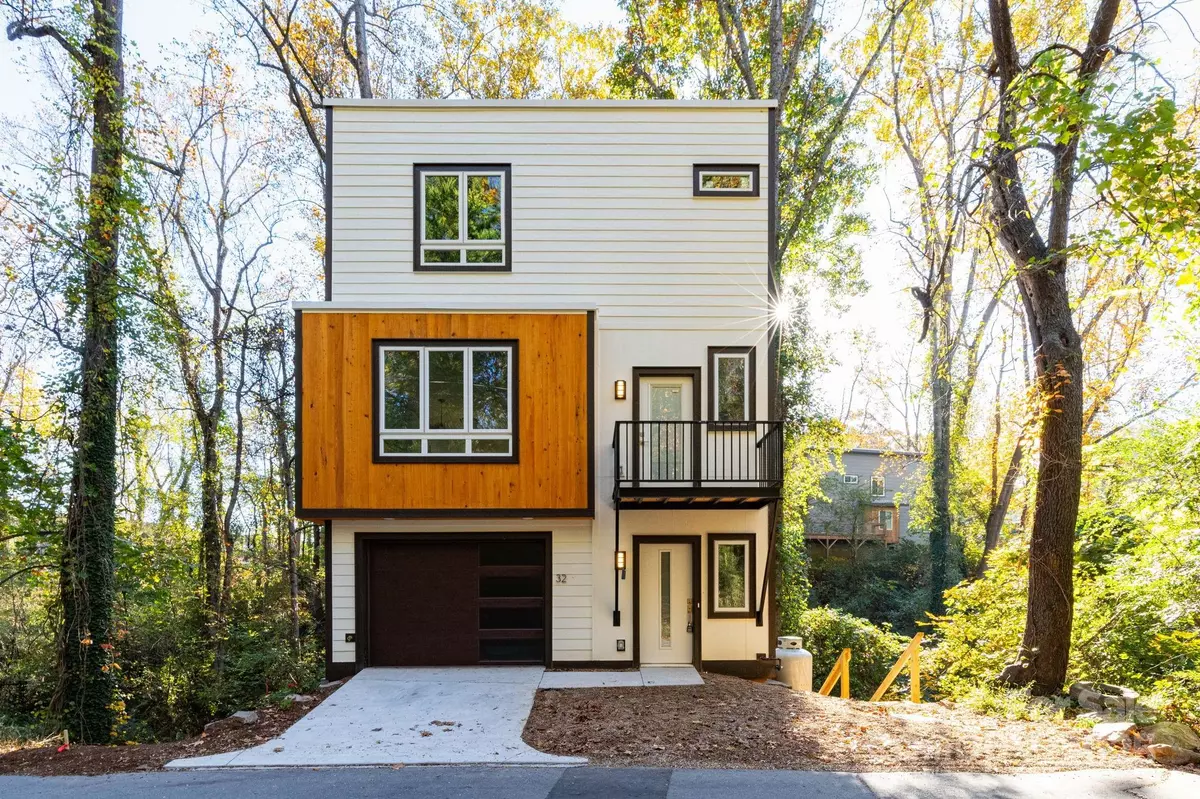 Asheville, NC 28806,32 Waynesville AVE