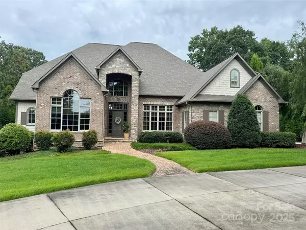 123 Stonebridge DR, New London, NC 28127
