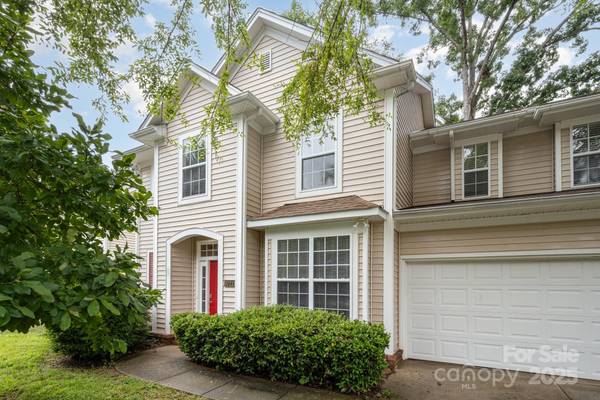 6721 Charter Hills RD, Charlotte, NC 28277