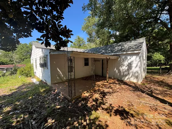 Mount Gilead, NC 27306,116 E Ingram ST