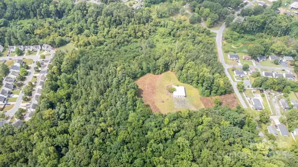 Kannapolis, NC 28083,910 Fairview ST
