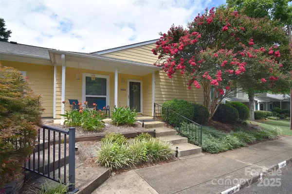 9034 Mcalpine Cove CT, Charlotte, NC 28270