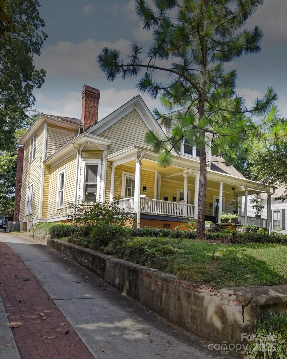 Concord, NC 28025,374 Union ST S