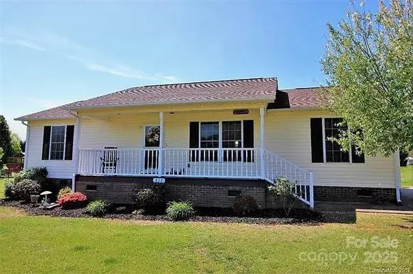 417 Canary LN, York, SC 29745
